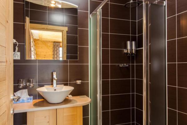 Between Boutique Hotel Chamoson Екстер'єр фото