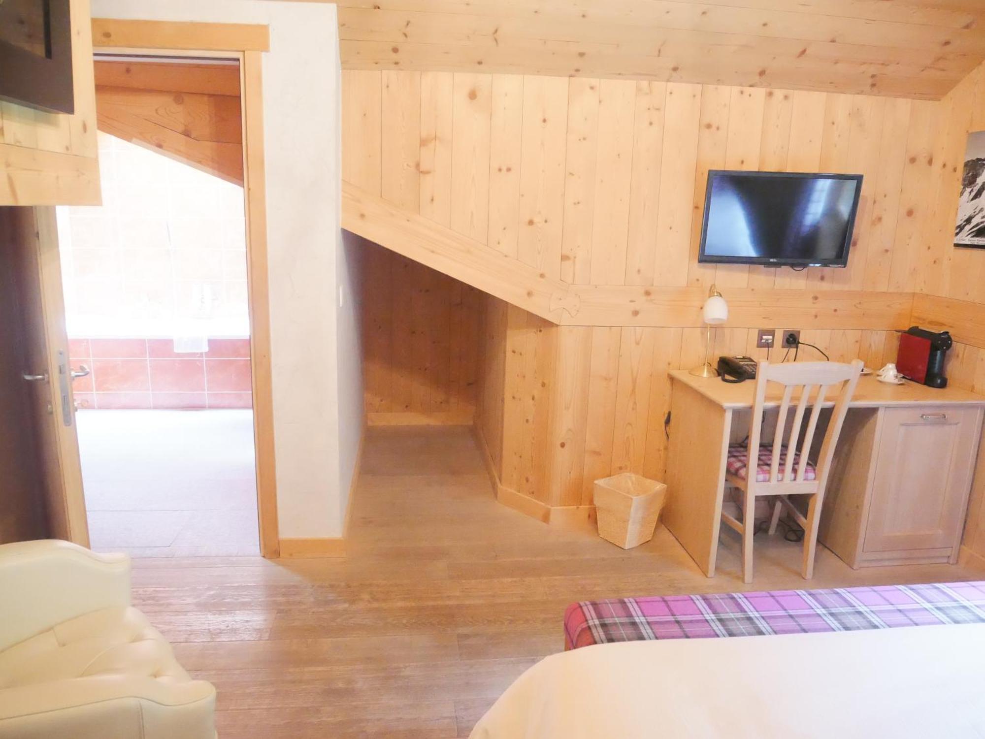 Between Boutique Hotel Chamoson Екстер'єр фото